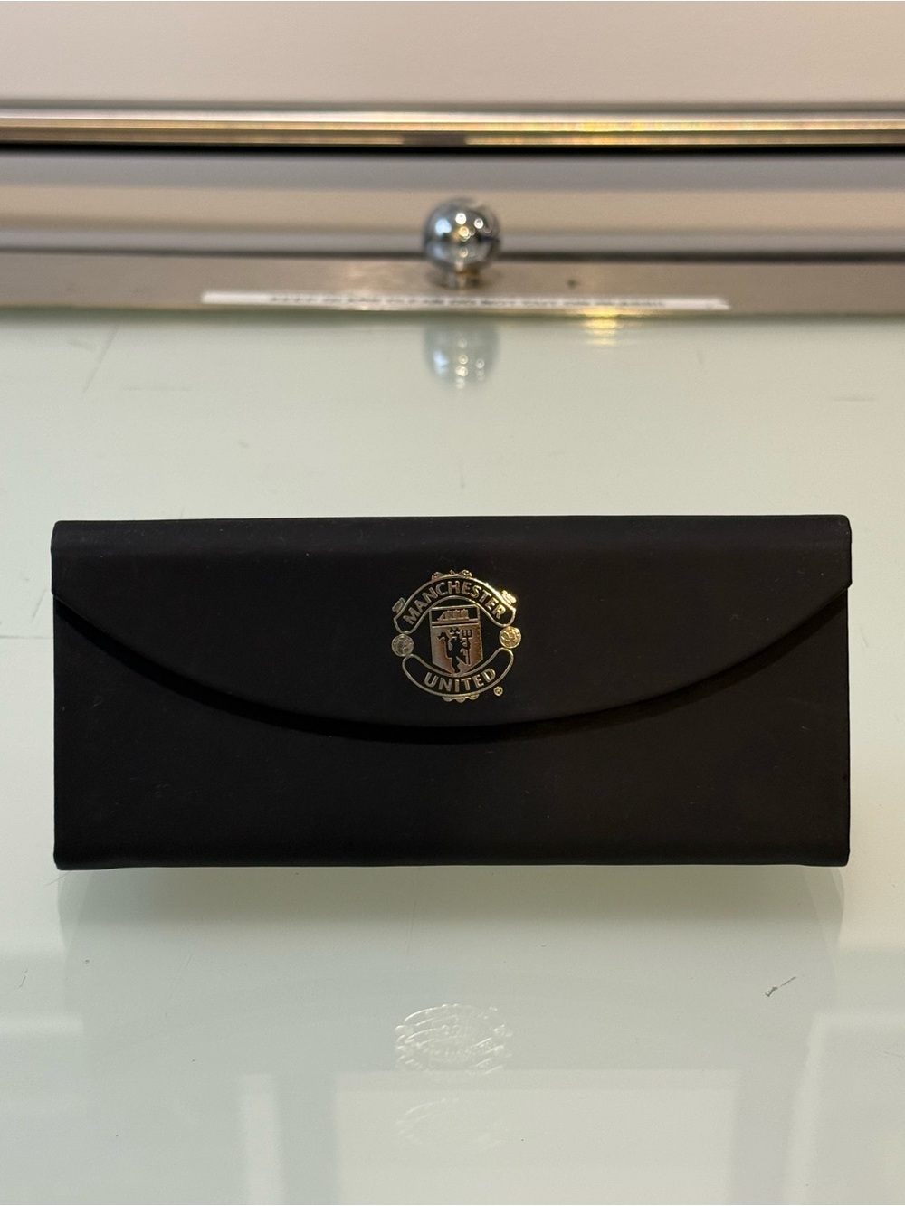Maui Jim x Manchester United Collapsible Tri-Fold Sunglasses Case Black